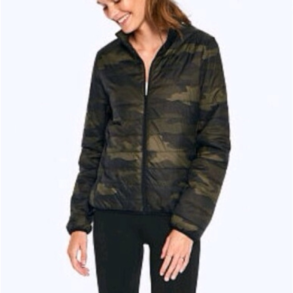 PINK Victorias Secret Women S Camo Lightweight Full Zip Packable Puffer Jacket